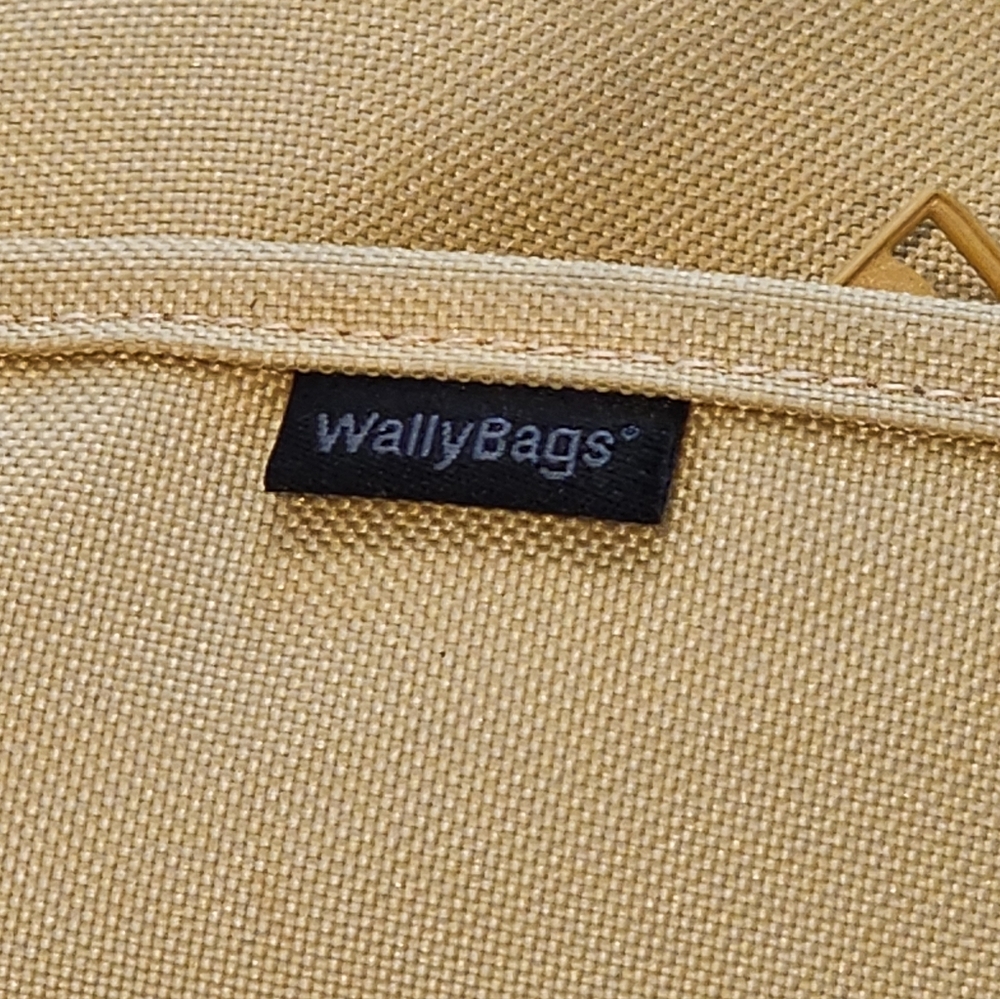 Wally Bags 40 Yellow Deluxe Garment Bag - Picture 5 of 9